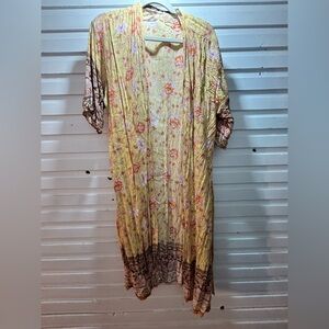 Floral Patterned Kimono/ Robe